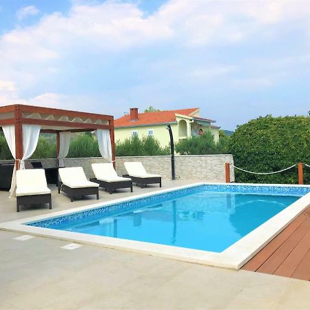 Holiday Home Marina Sevid Bagian luar foto