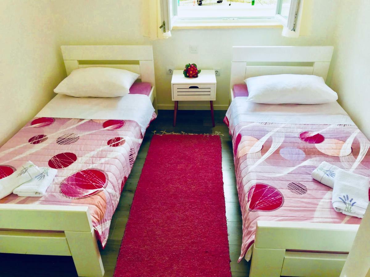 Holiday Home Marina Sevid Bagian luar foto
